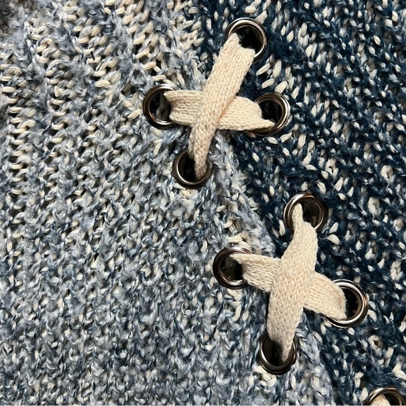 Blue Ombré “R” Cardigan - Picture 3 of 6